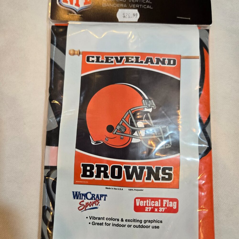 Cleveland Browns Football  Wincraft Vertical Flag Banner Indoor Outdoor 27" x 37